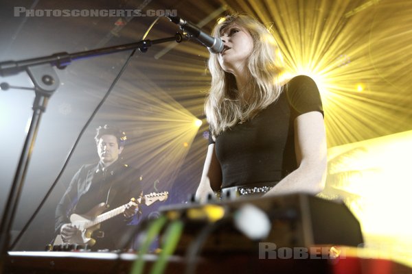 STILL CORNERS - 2022-04-05 - PARIS - La Maroquinerie - 